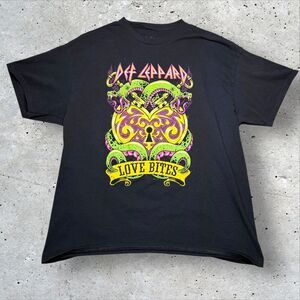 Def Leppard Love Bites Graphic Band T-Shirt Black Men’s XL